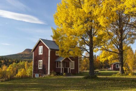 A Guideline to Buying a Home in a Rural Area Image